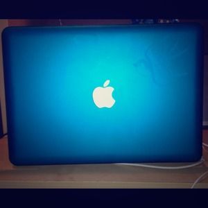 13" MacBook Air hard case & colored keyboard cover