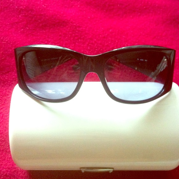 Jimmy Choo sunglasses - Picture 1 of 4