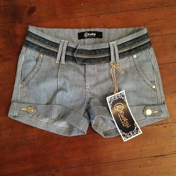 Stripe trouser roll cuff shorts