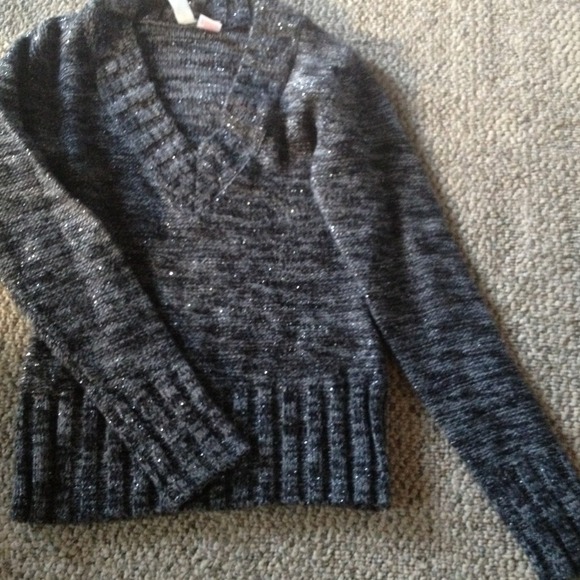 Grey  Sweater - Picture 1 of 2