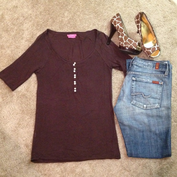 ❌SOLD❌BCBG Brown Top - Picture 2 of 4