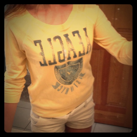 American eagle yellow boat neck 3/4 length top