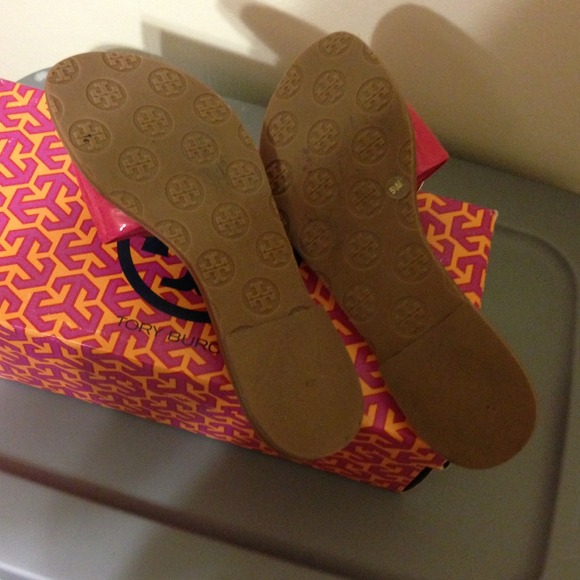 🚫SOLD🚫Pink Tory Burch Sandals - Picture 3 of 3
