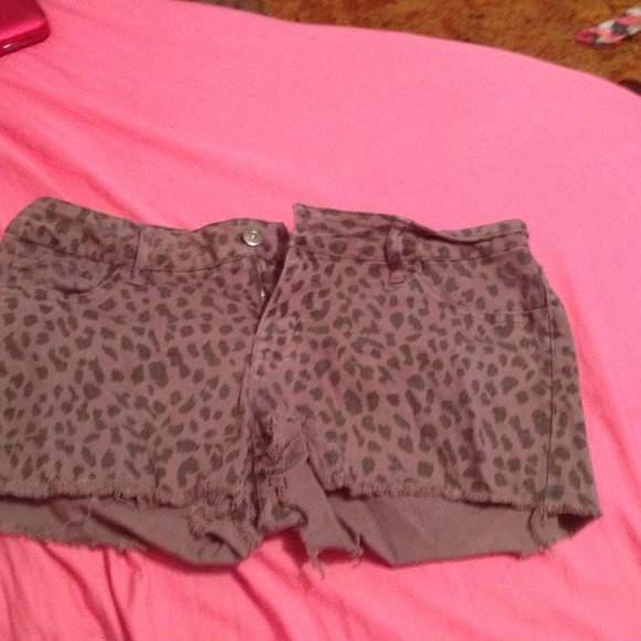 Animal print denim shorts - Picture 1 of 3