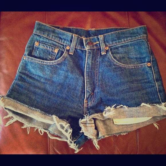 💕ON HOLD💕 Vintage High Waisted Levi Shorts