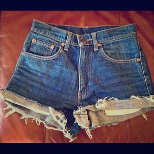 💕ON HOLD💕 Vintage High Waisted Levi Shorts