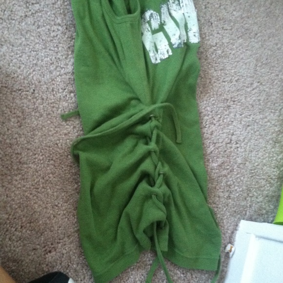 Guess tank top - Picture 2 of 2