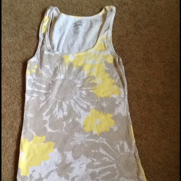 Old Navy Tops - BUNDLED❤Tank Top Bundle 💙💙❤🎀💥PRICE DROPPED💥