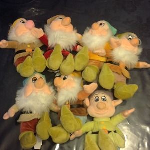 Disney's the Seven Dwarfs Plush Toys