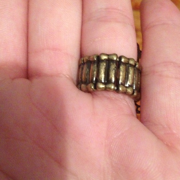 Statement Ring - Picture 2 of 2
