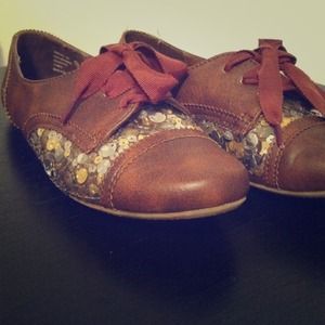 Oxford / Flats Tan and Sequenced