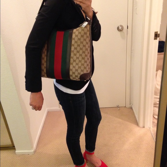 🎀SOLD🎀 Gucci bag more pictures - Picture 3 of 4