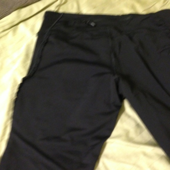 Lululemon running Capri size 6