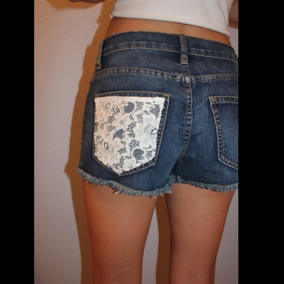 🌀One of a Kind Slightly Distressed Denim Shorts
