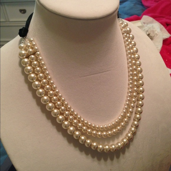 SOLD-Triple Strand Faux Pearl Necklace - Picture 3 of 3