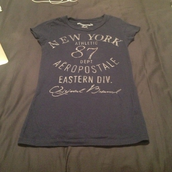 Navy blue Aeropostale graphic tee