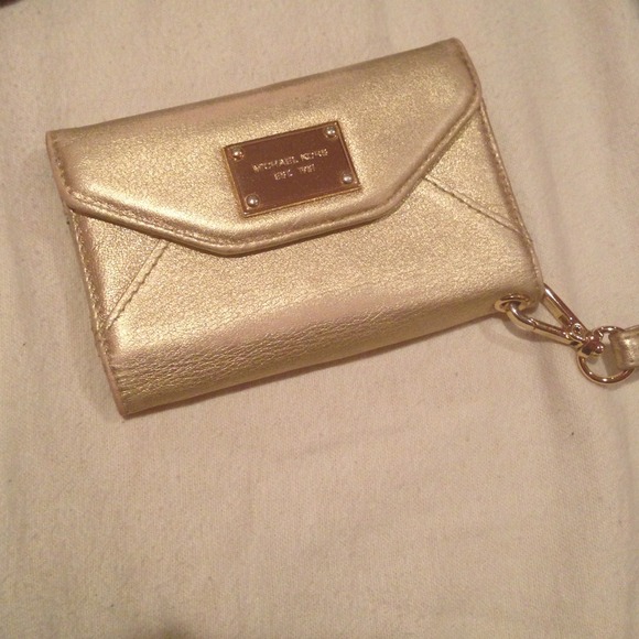 Michael Kors wristlet