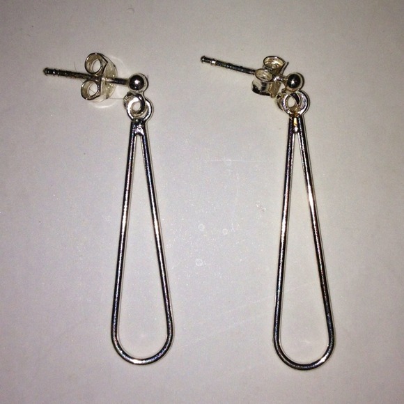 HP! 🎉Sterling Silver Earrings