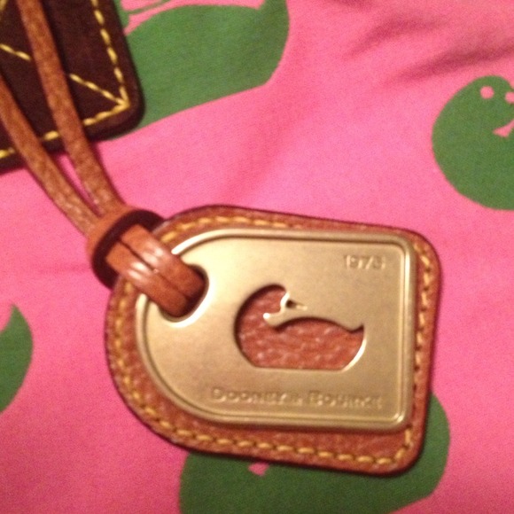 Dooney & Bourke Tote! - Picture 3 of 4