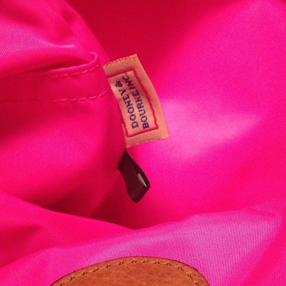 Dooney & Bourke Tote! - Picture 4 of 4
