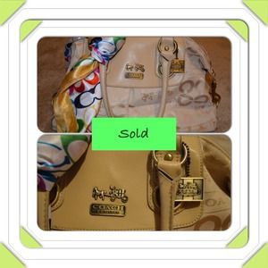 💝Coach purse with scarf