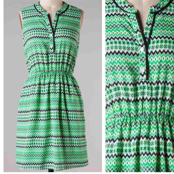 ❌❌SOLD❌❌Kelly Green and Navy Sleeveless Dress