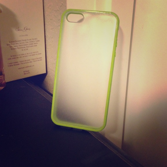 ❌SOLD❌📱iPhone 5 case📱. Light Green