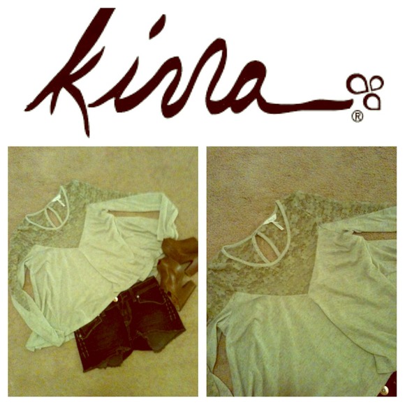 ❤Cute Kirra Flowy Top❤