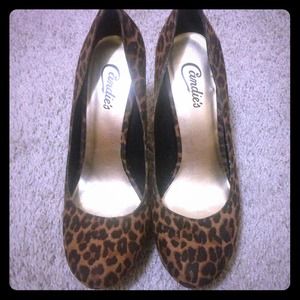 🎉REDUCED🎉Candies cheetah pumps!