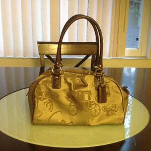 Authentic  coach  bag