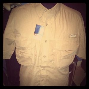 Magellan fisherman shirts medium khaki