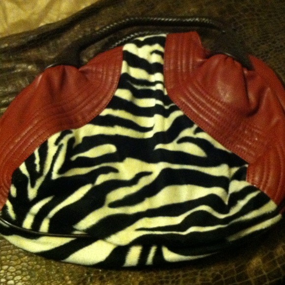 Purse - Picture 2 of 3