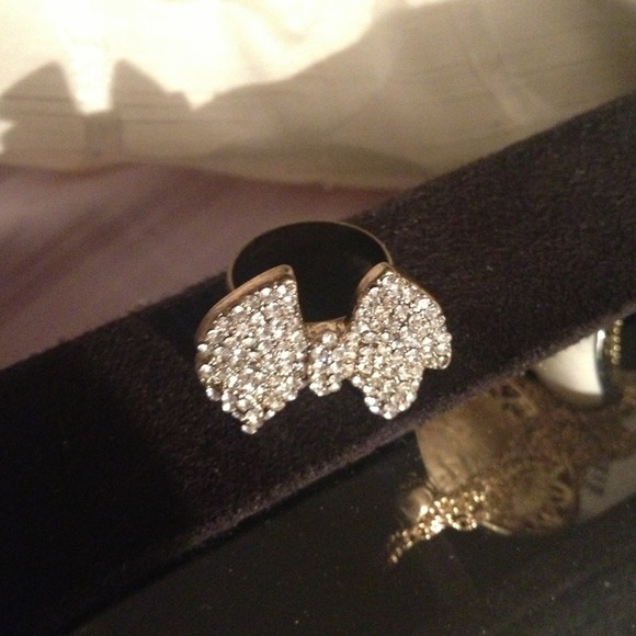 Swarovski bow ring - Picture 2 of 2