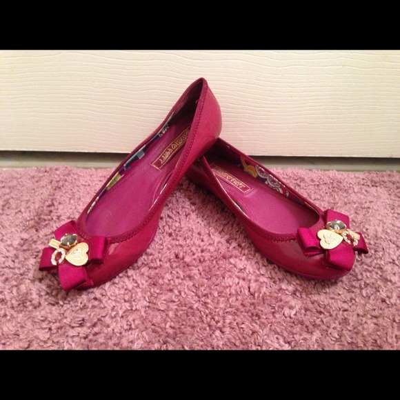 🎉SOLD🎊Coach puppy flat shoes