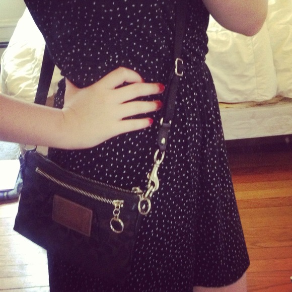 ⚡SOLD Coach crossbody from Poppy collection - Picture 4 of 4