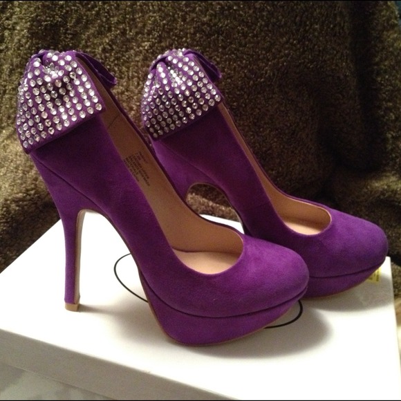 Had to share these 😝 my favorite shoes!!!