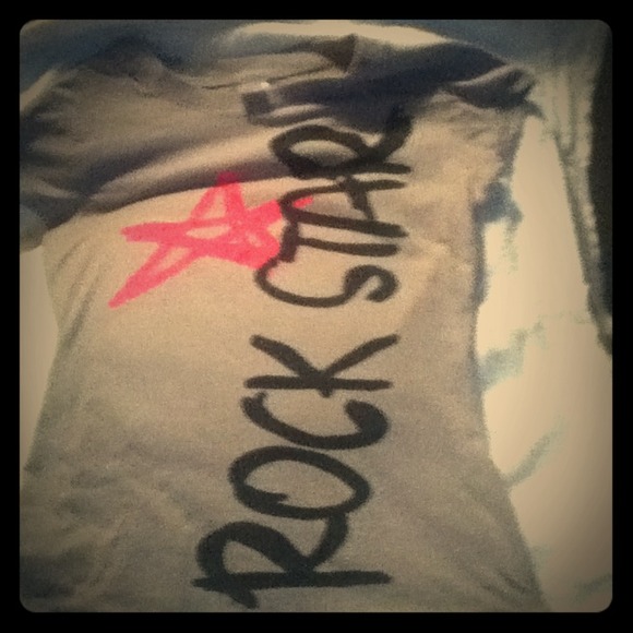 Tee shirt
