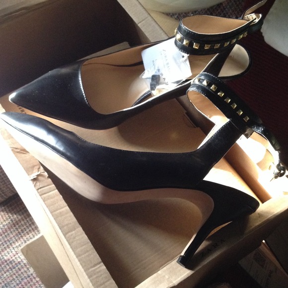 Zara ankle strap studded heels-size 41 - Picture 2 of 4
