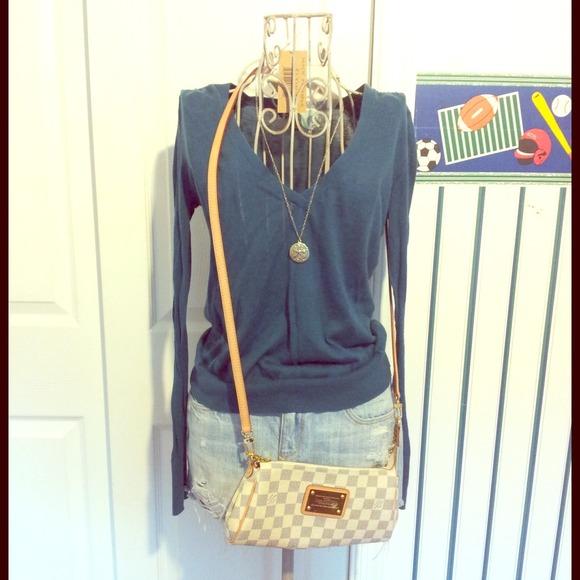 Bundled--------FREE when you make a purchase : )