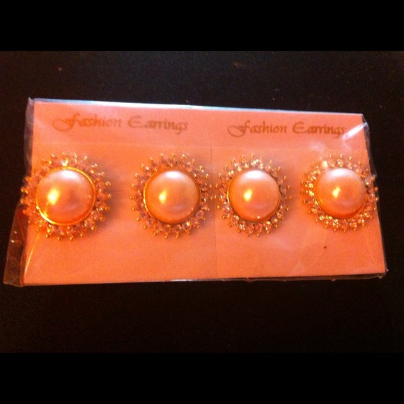 Throw a considerable offer! Oval/circle earrings