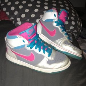 Old school NIKE high tops!