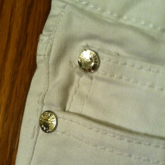 X SOLD X NWOT white FOREVER 21 jeans - Picture 4 of 4