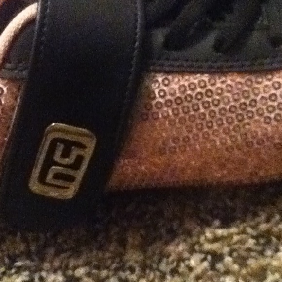 Shoes - Picture 4 of 4