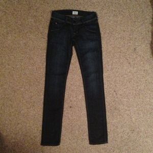 Hudson skinny leg, dark wash jeans sz 24