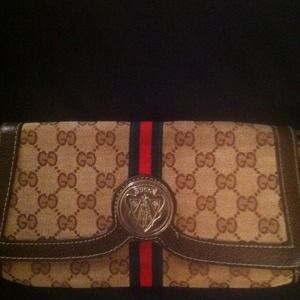 GUCCI wristlet