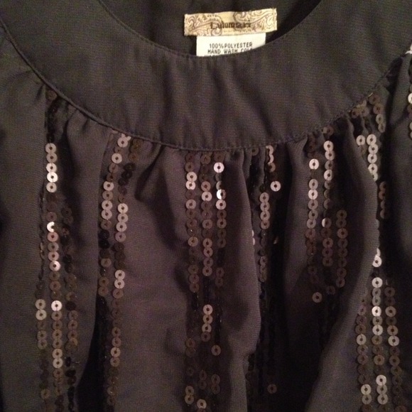 ❌SOLD IN BUNDLE❌⭐Host Pick⭐Fun Flirty Party Dress - Picture 2 of 4