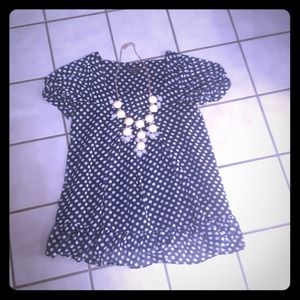 🚫sOLD🚫Navy and white polka dot ruffled