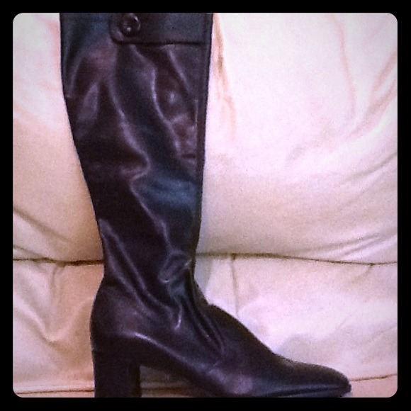 Black Boots