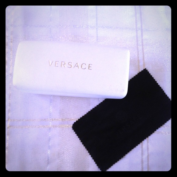 *HOLD*AUTHENTIC VERSACE Glasses Case & Dust Cloth