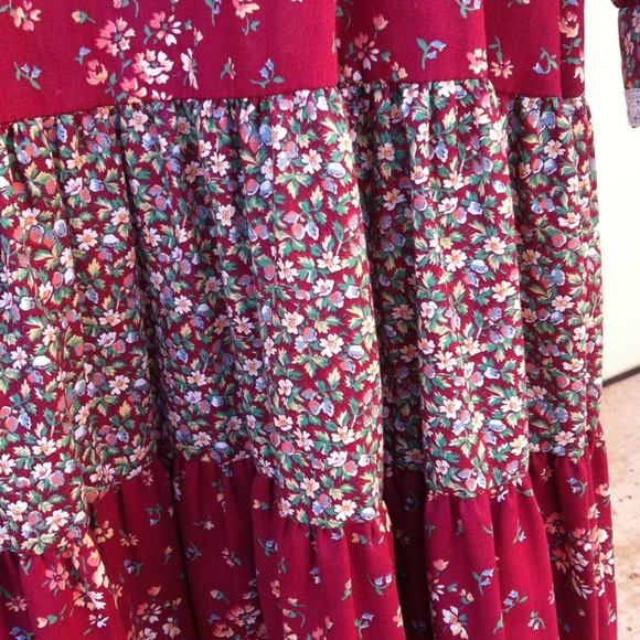 Vintage Peasant Dress - Picture 3 of 4